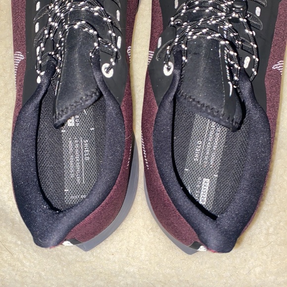 Nike run Utility shield athletic shoes Men’s - Picture 6 of 7